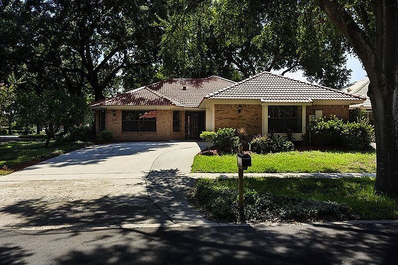 1st image of 1300 Serena Dr