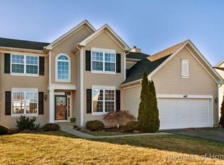 668 Biltmore Dr, Bartlett, IL 60103