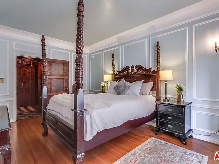 642 S Bronson Ave #207 — Photo 37