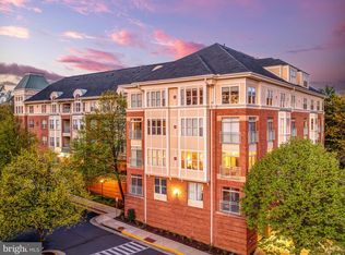1851 Stratford Park Pl APT 212, Reston, VA