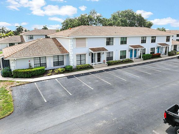 2nd image of 130 Leland Way #T-3