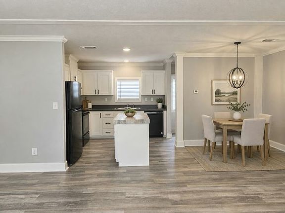 3rd image of 1400 Banana Rd #163