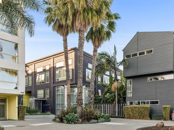1255 Pine St, Oakland, CA 94607