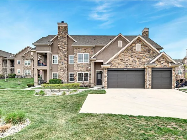 16001 Granada St #220, Overland Park, KS 66085