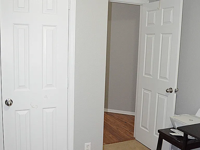 204 Crowfoot Dr — Photo 22