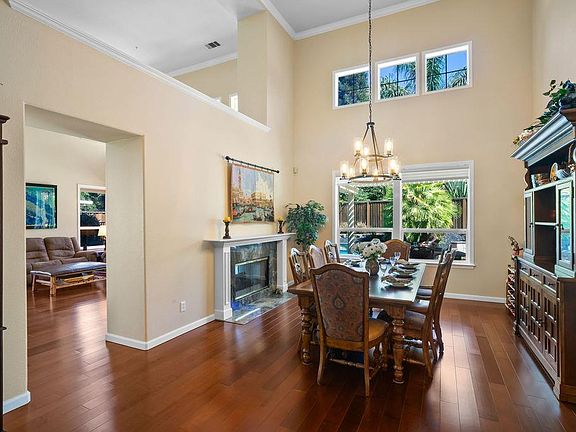 3rd image of 5569 Arlene Way