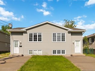 93 2nd Ave #91, Moncton, NB E1C7Y1