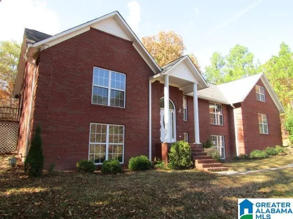 6111 Fawnhurst Dr, Anniston, AL 36206