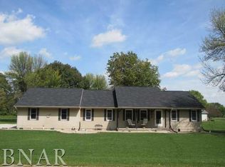 311 Blue Jay Dr, Le Roy, IL 61752