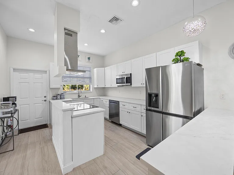 6934 Grapeview Blvd — Photo 32