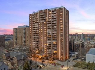 121 W 48th St APT 1504, Kansas City, MO 64112