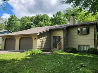 6486 Tomahawk Trl, Lino Lakes, MN 55014