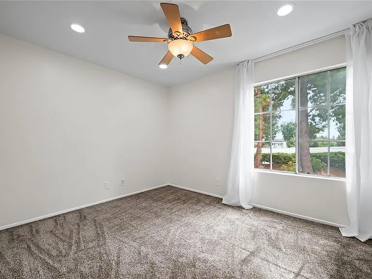 3 Opera Ln — Photo 24