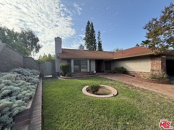 2nd image of 23921 Redbark Dr