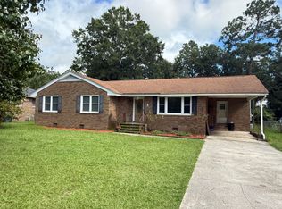 10 Lesesne Dr, Sumter, SC 29150
