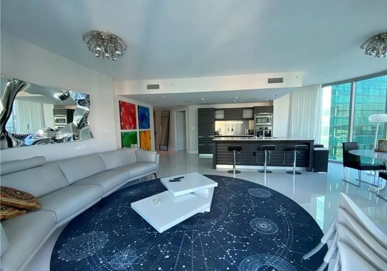2 bed, 1539 sqft, $7,500 — Photo 3