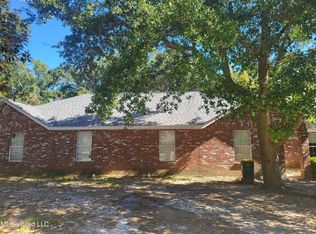 108 N Island View Ave, Long Beach, MS 39560