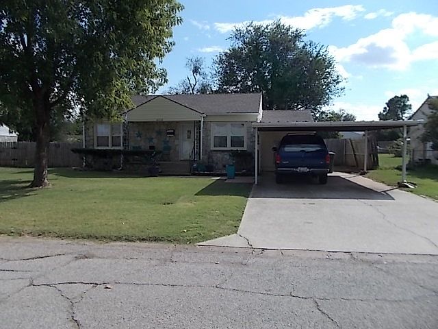 1st image of 4516 SE 23rd St