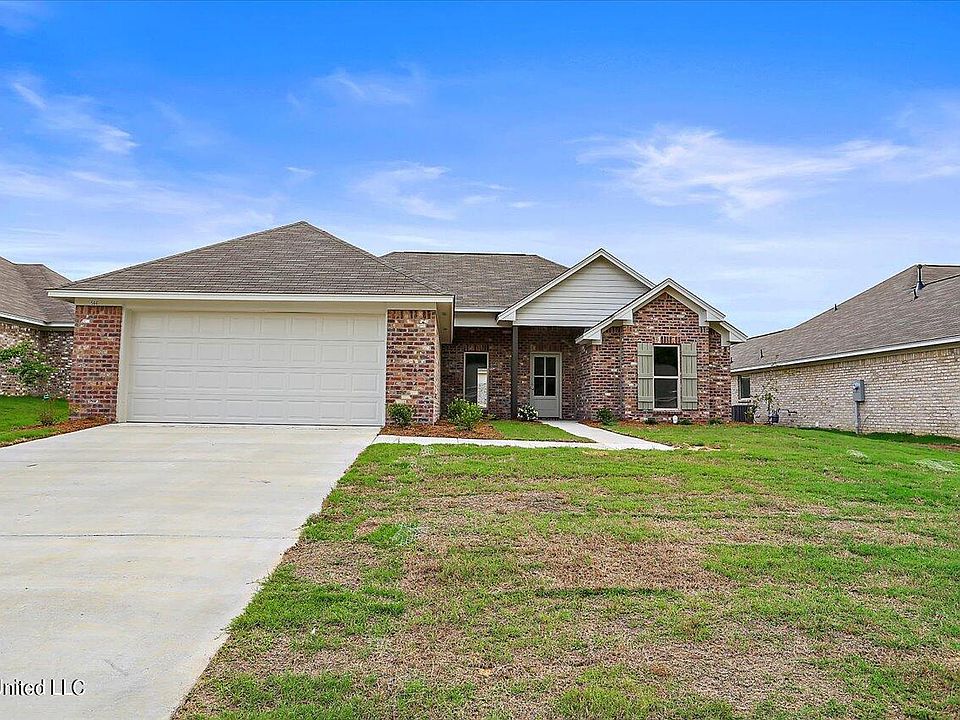 1st image of 566 Silver Hill Dr