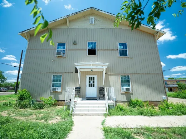 2002 Aldama St, Laredo, TX 78043