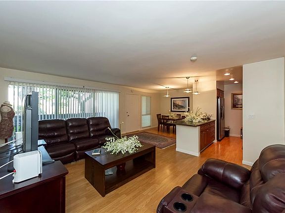 Large spacious living room