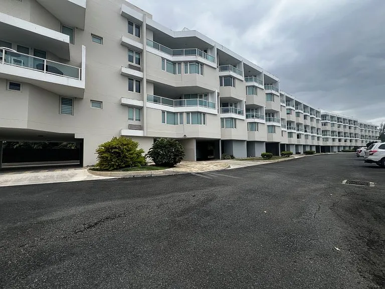 Cond Grand Bay Beach Club Apt 112 PR 187 Km 4 — Photo 1