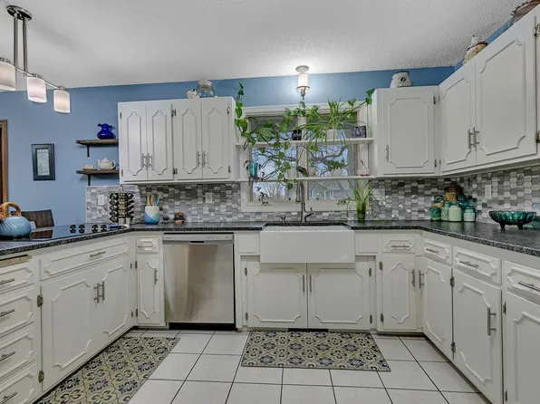 2426 Cooper Ave S, Saint Cloud, MN 56301