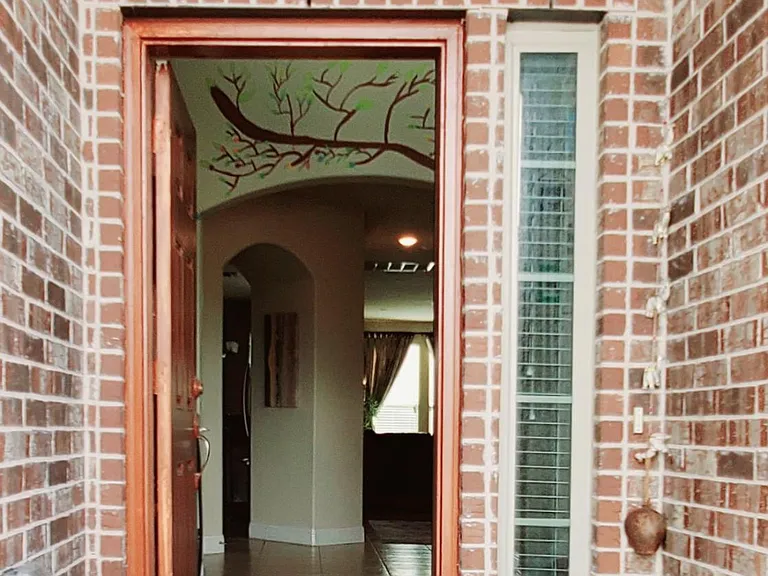 104 Rustic Oak Ln — Photo 3