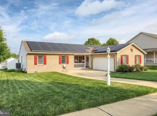 1837 Dorchester Dr, York, PA 17408