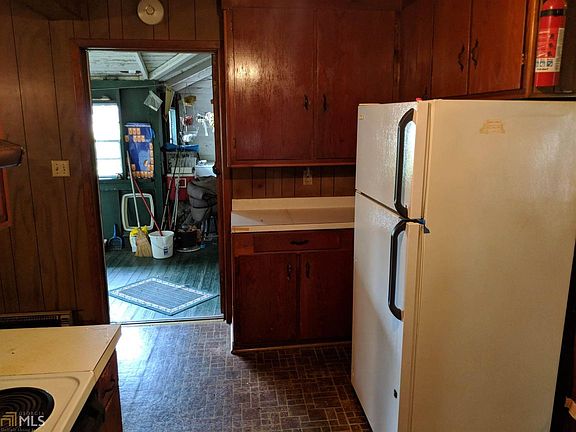 4th image of 413 E Winthrope Ave