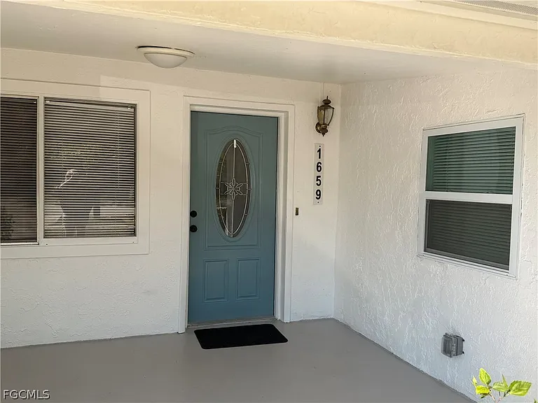 1659 Ricardo Ave — Photo 2