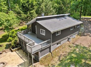 143 Cricket Ln, Hedgesville, WV 25427
