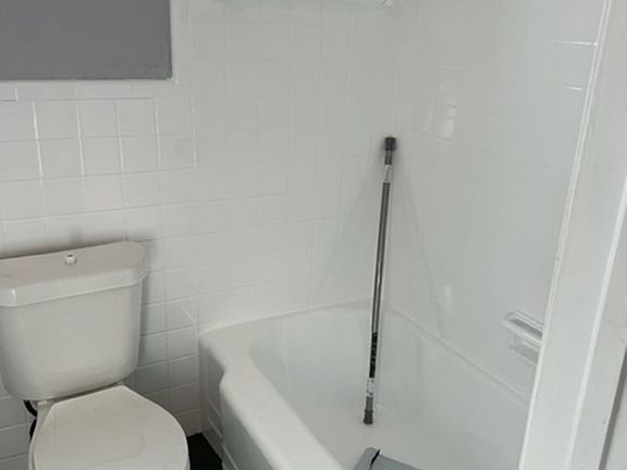 5th image of 406 11th Ave N #A2
