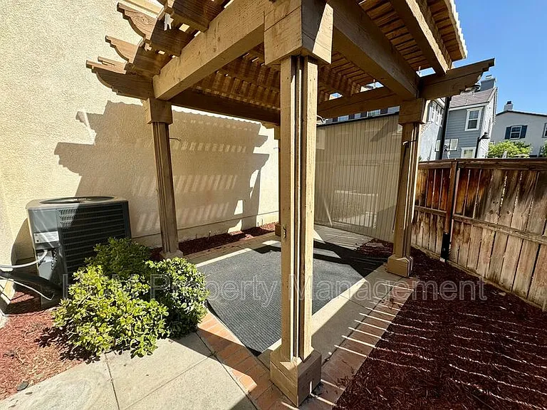 26027 Newport Ave — Photo 24