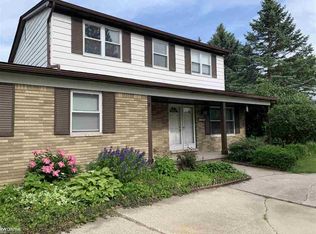 5140 Falmouth Dr, Troy, MI