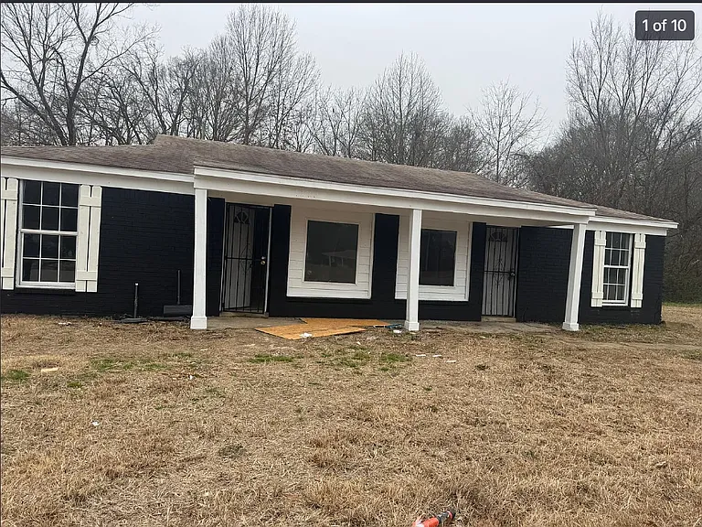 1431 Todds Creek Cv — Photo 9