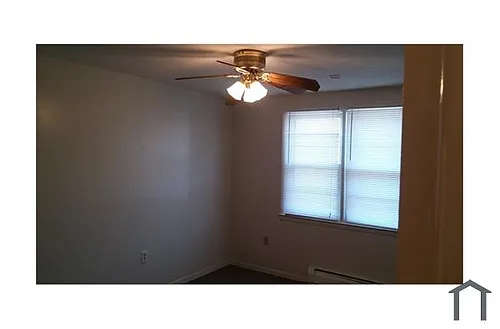 92 Fowler St Photo 1