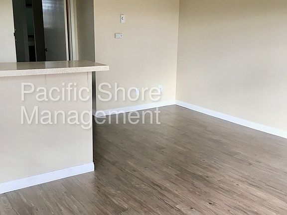 4th image of 2405 Adams Ave APT 05