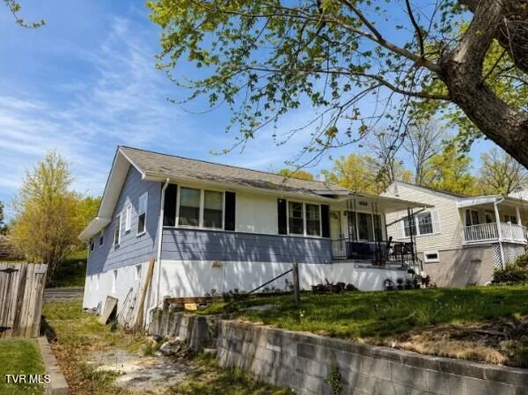 307 Walker St, Kingsport, TN 37665