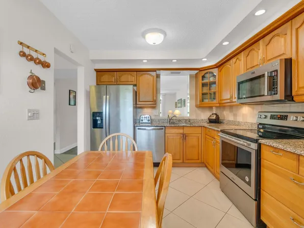 7340 Lake Circle Drive #301, Margate, FL 33063