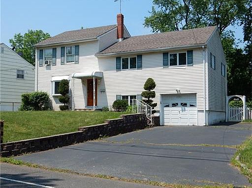 2nd image of 301 Colonia Blvd