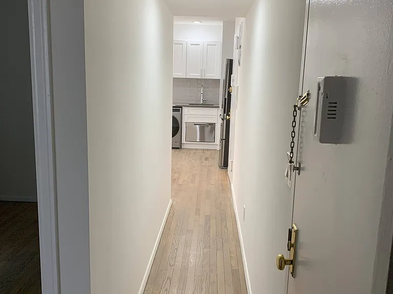401 E 76th St #2W — Photo 9