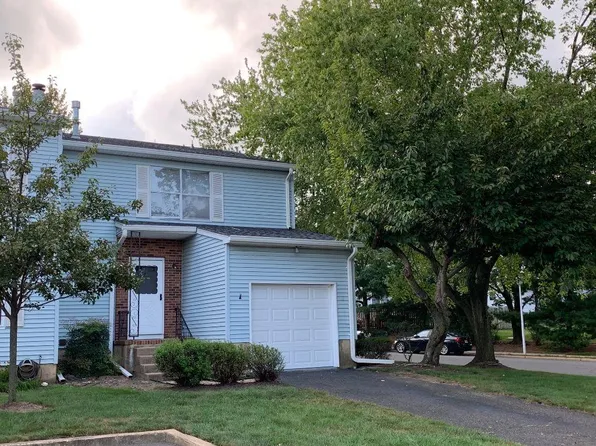 1 Brookview Cir, Jamesburg, NJ 08831