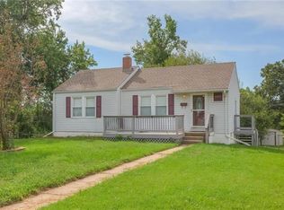 2409 NE 52nd St, Kansas City, MO 64118