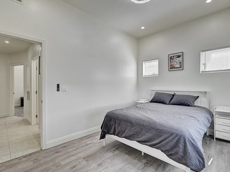 2305 W Horizon Ridge Pkwy #1512 — Photo 30