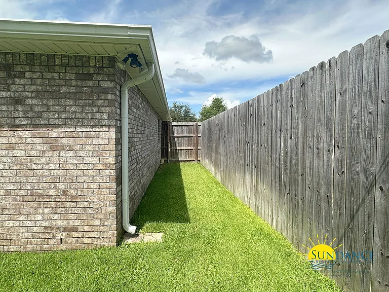 8442 Holley Hills Cir — Photo 22