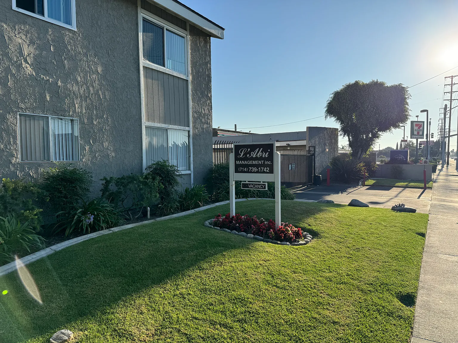 Briar Court — Photo 2