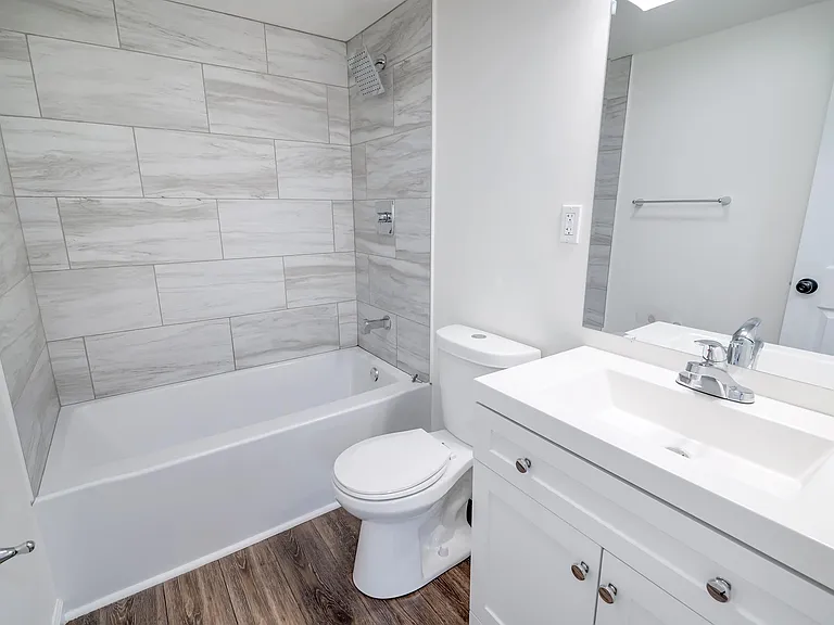 1026 Adams Ave #1-unit 2A — Photo 13