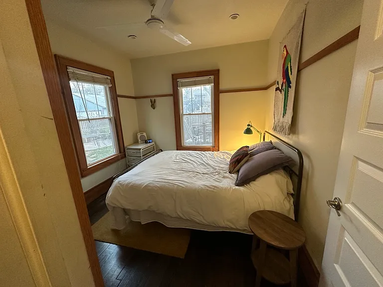 4243 Kenwood Ave — Photo 17