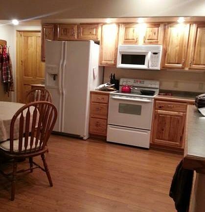 Kitchen appliances included